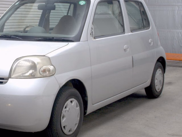 DAIHATSU ESSE