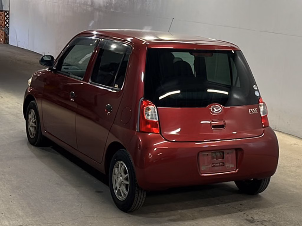 DAIHATSU ESSE