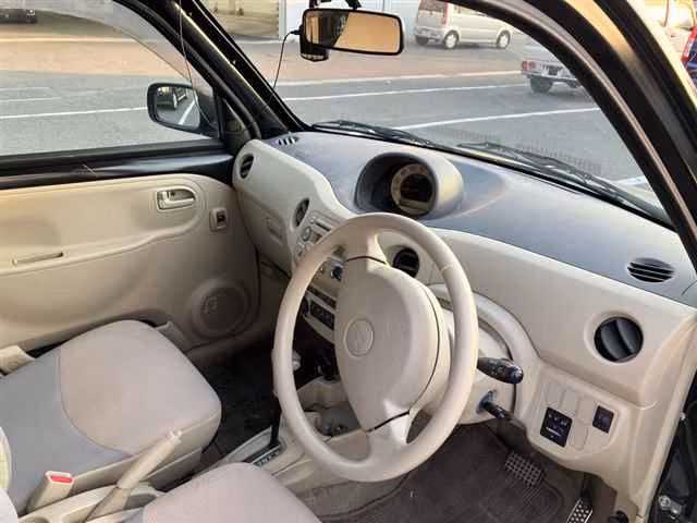 DAIHATSU ESSE