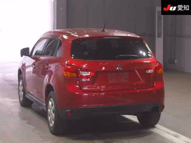 MITSUBISHI RVR