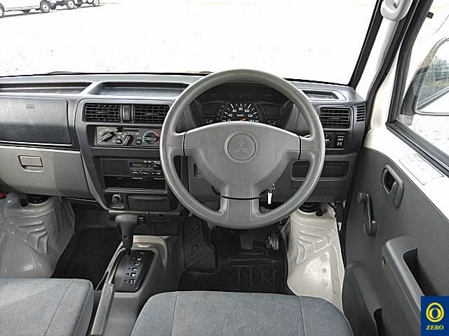 MITSUBISHI MINICAB