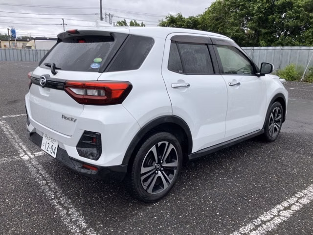 DAIHATSU ROCKY