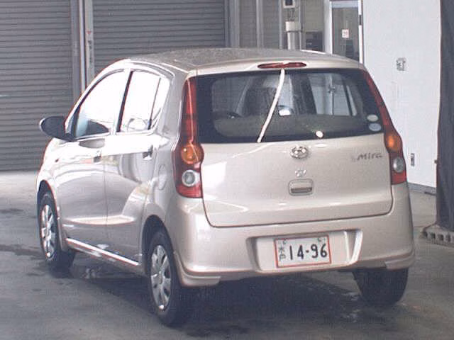 DAIHATSU MIRA