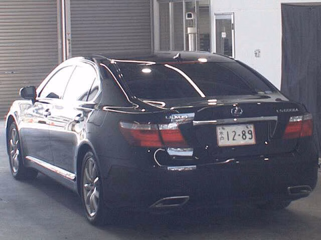 LEXUS LS600H