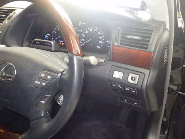 LEXUS LS600H
