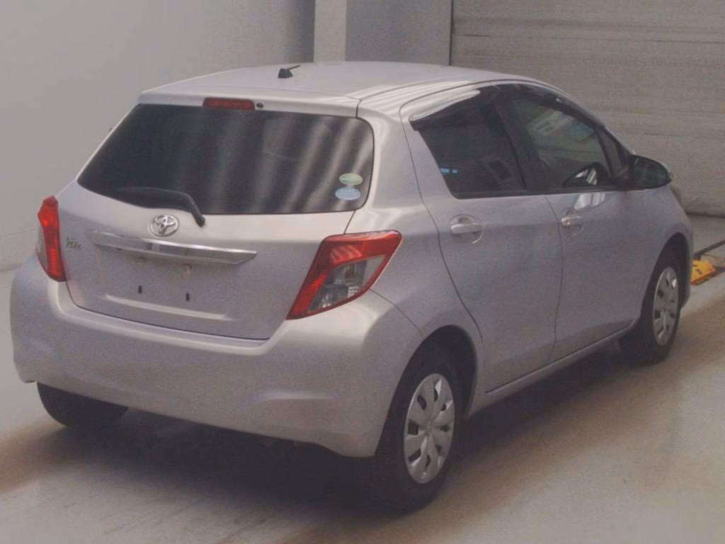 TOYOTA VITZ