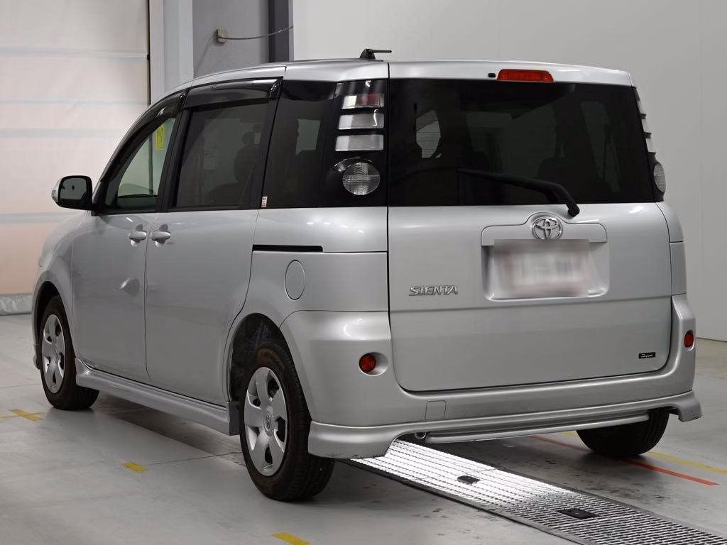 TOYOTA SIENTA