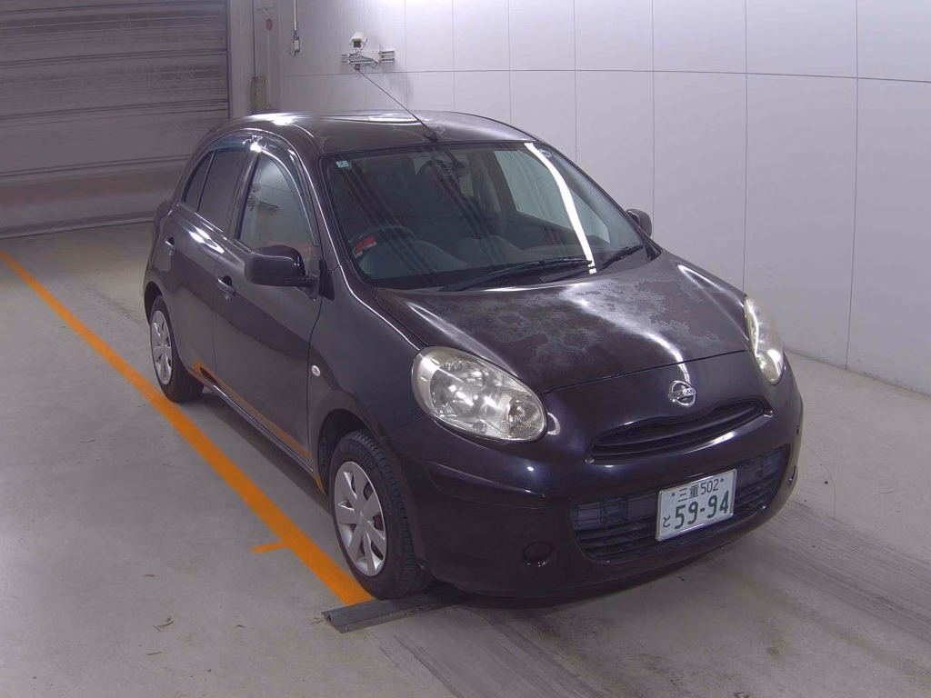 Nissan March