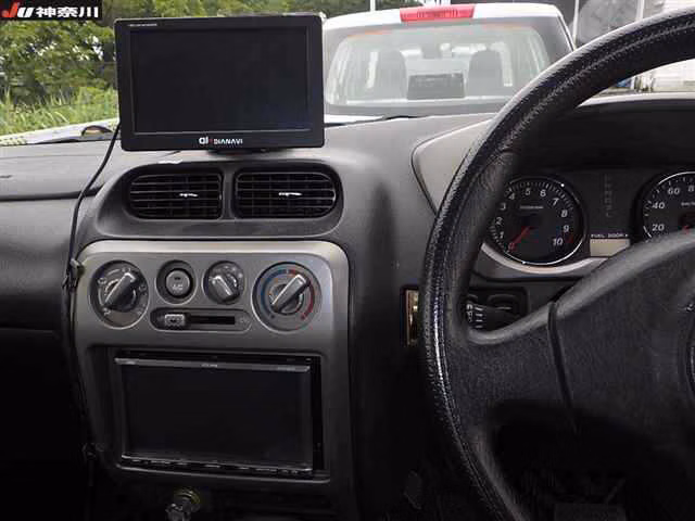 DAIHATSU TERIOS KID