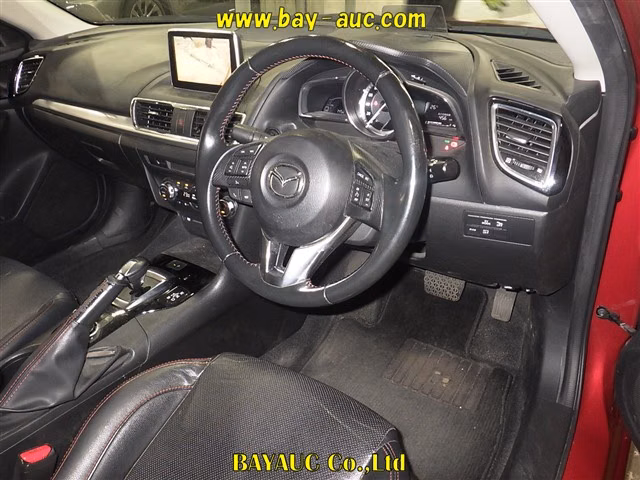 MAZDA AXELA