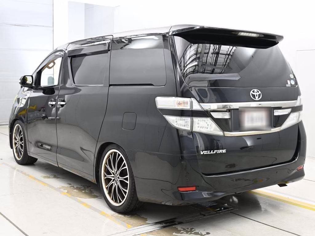 TOYOTA VELLFIRE