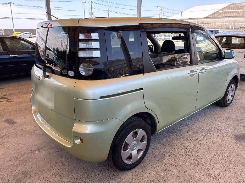 TOYOTA SIENTA