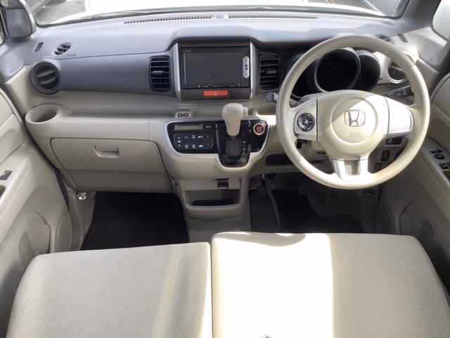 HONDA N-BOX