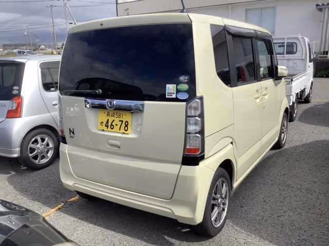 HONDA N-BOX