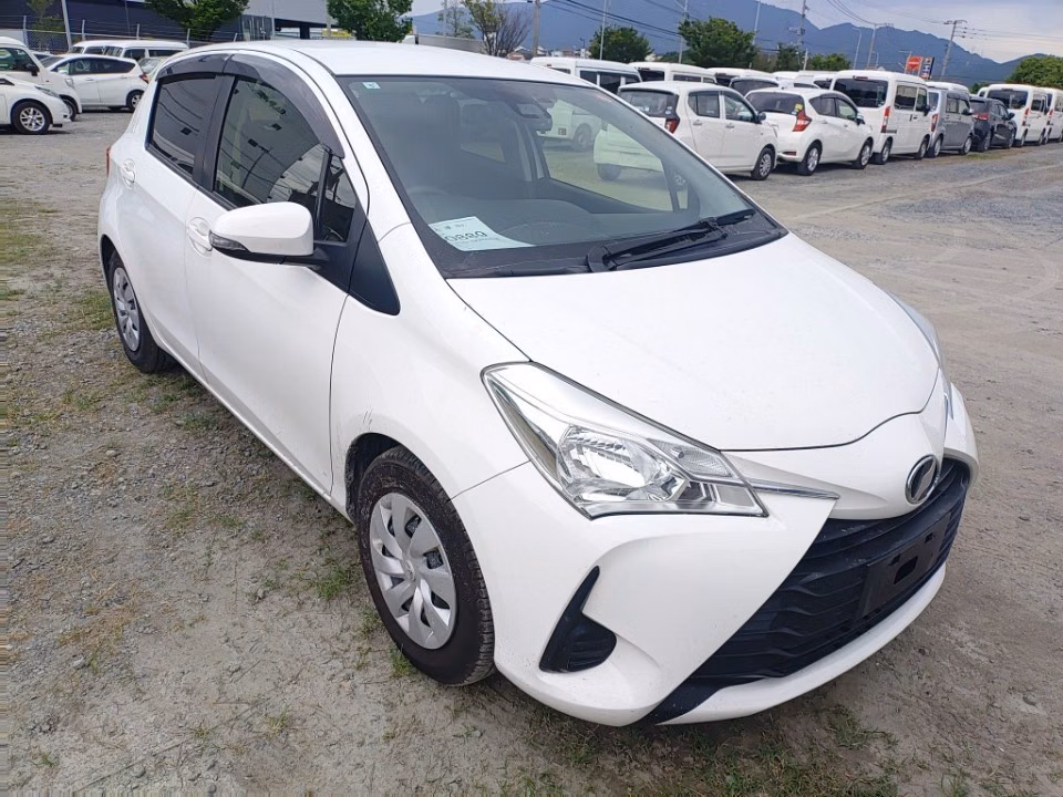TOYOTA VITZ
