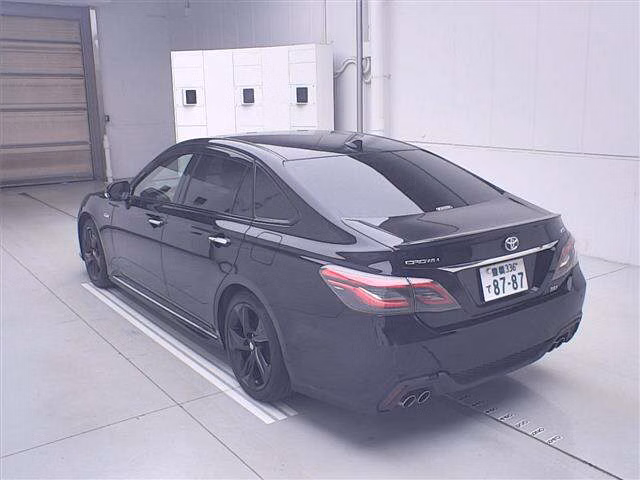 TOYOTA CROWN
