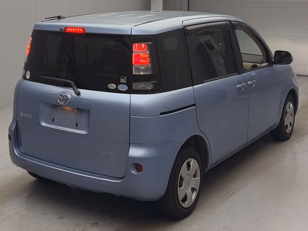 TOYOTA SIENTA