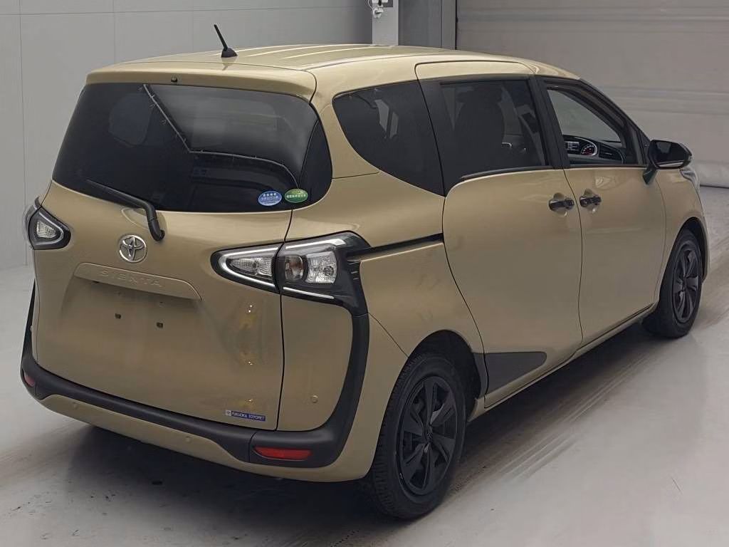 TOYOTA SIENTA