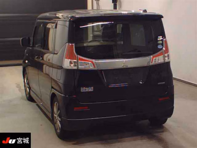MITSUBISHI DELICA D:2