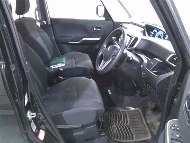 MITSUBISHI DELICA D:2
