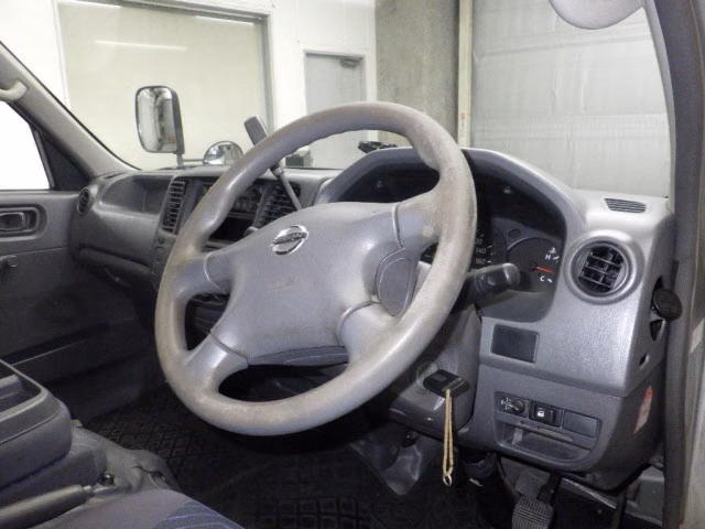 NISSAN CARAVAN