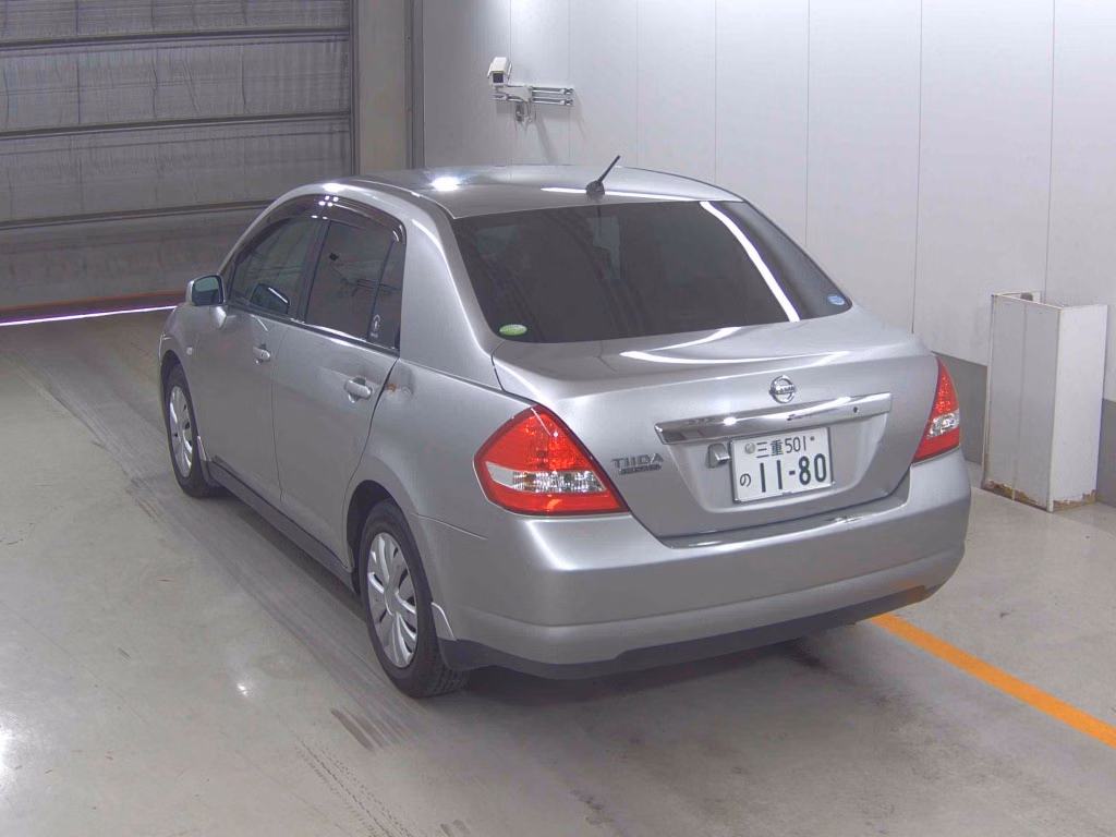 NISSAN TIIDA LATIO