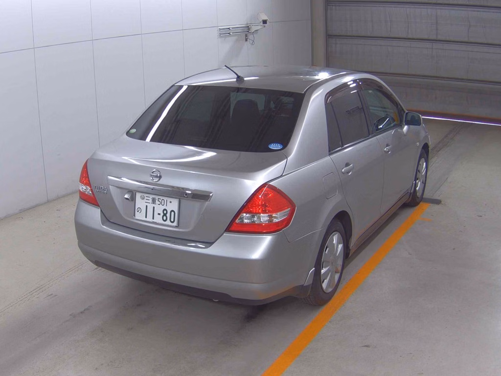 NISSAN TIIDA LATIO