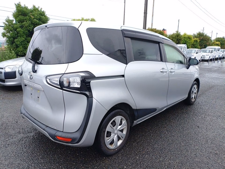 TOYOTA SIENTA