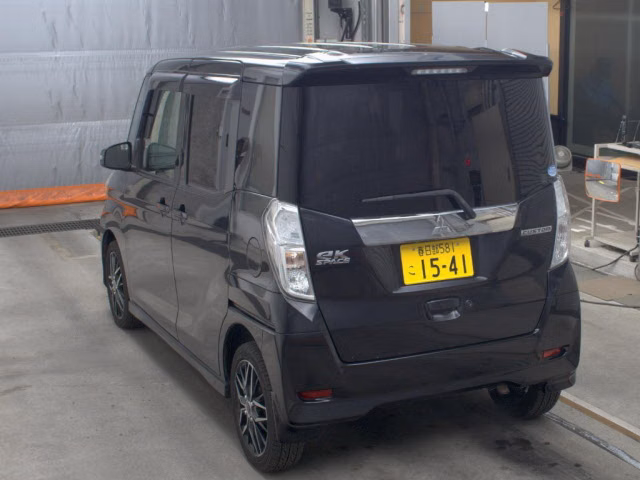 MITSUBISHI EK SPACE