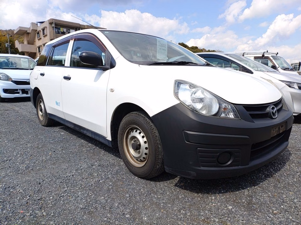 MAZDA FAMILIA