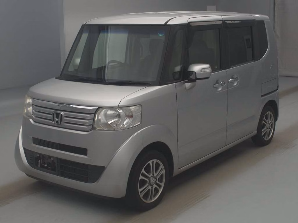 HONDA N-BOX