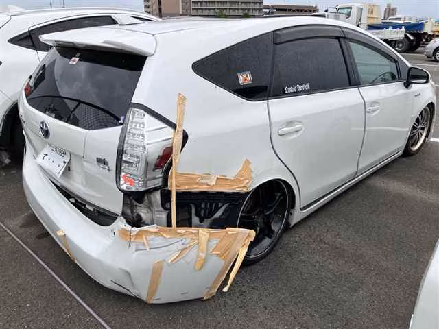 TOYOTA PRIUS ALPHA