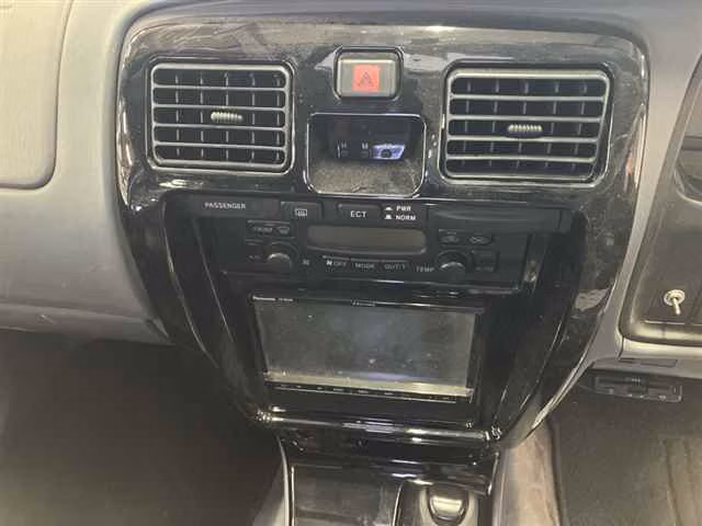 TOYOTA HILUX SURF