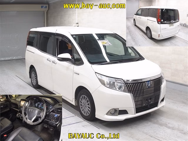 TOYOTA VOXY