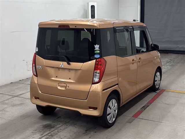 MITSUBISHI EK SPACE