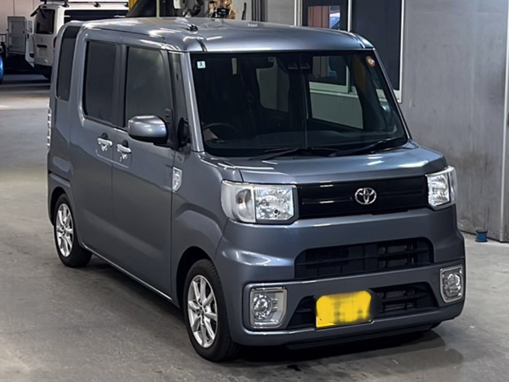 TOYOTA PIXIS MEGA