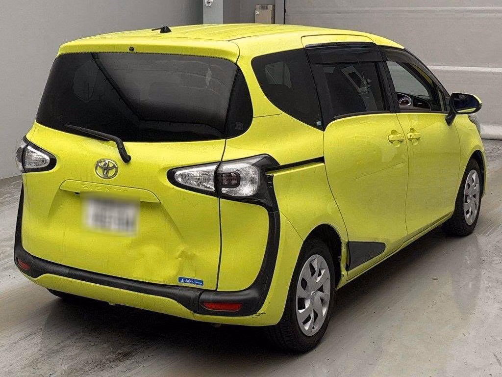 TOYOTA SIENTA