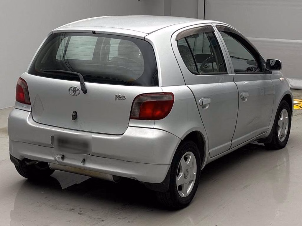 TOYOTA VITZ