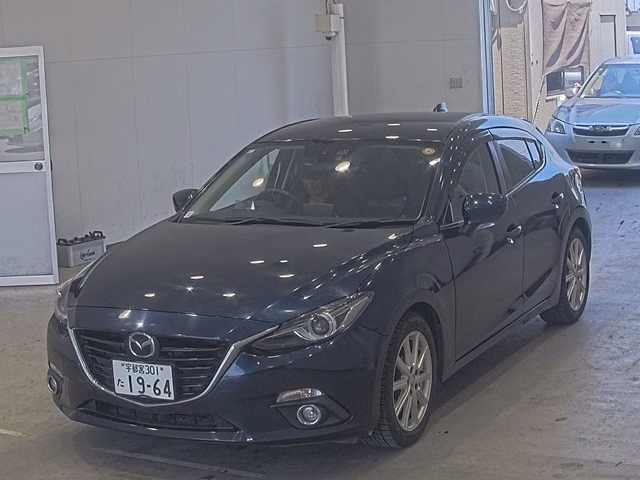 MAZDA AXELA