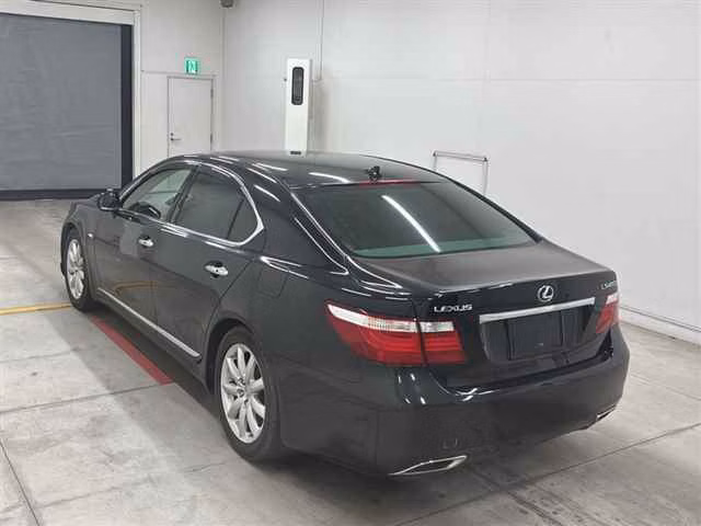 LEXUS LS460