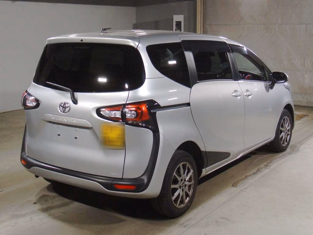TOYOTA SIENTA