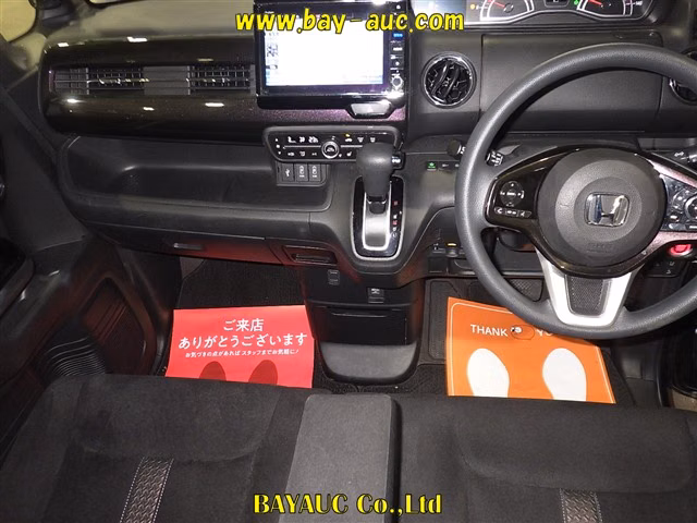 HONDA N-BOX