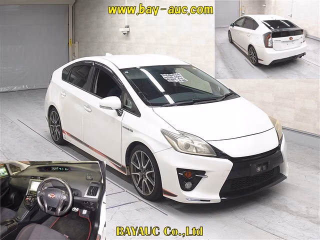 TOYOTA PRIUS