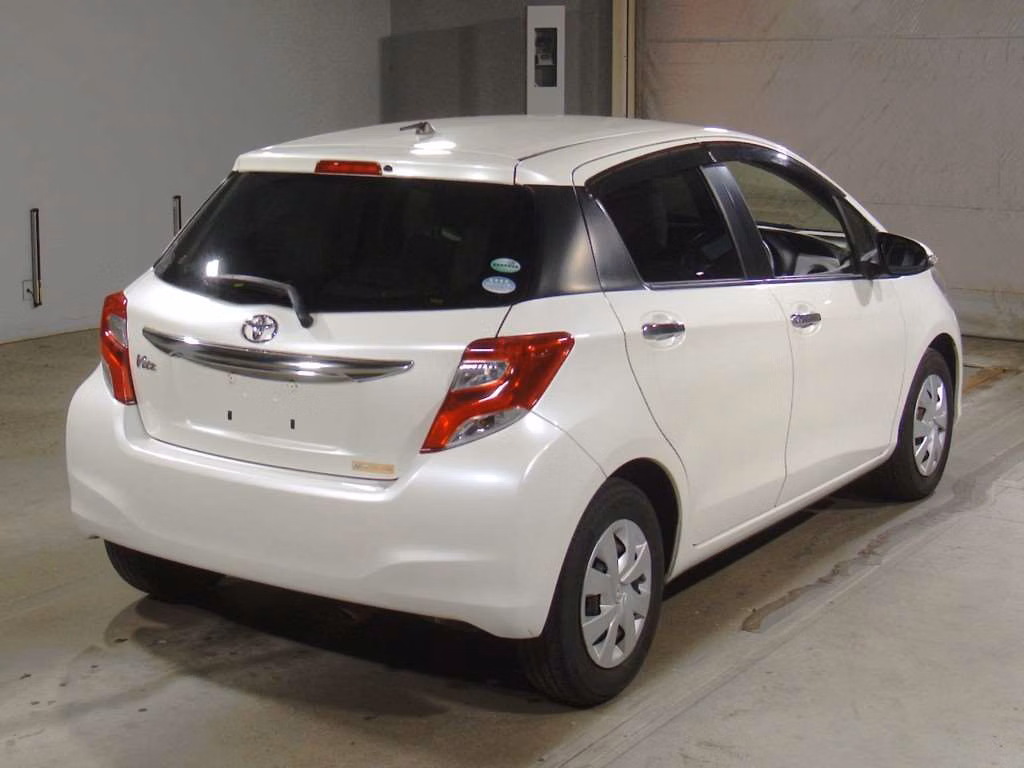 TOYOTA VITZ
