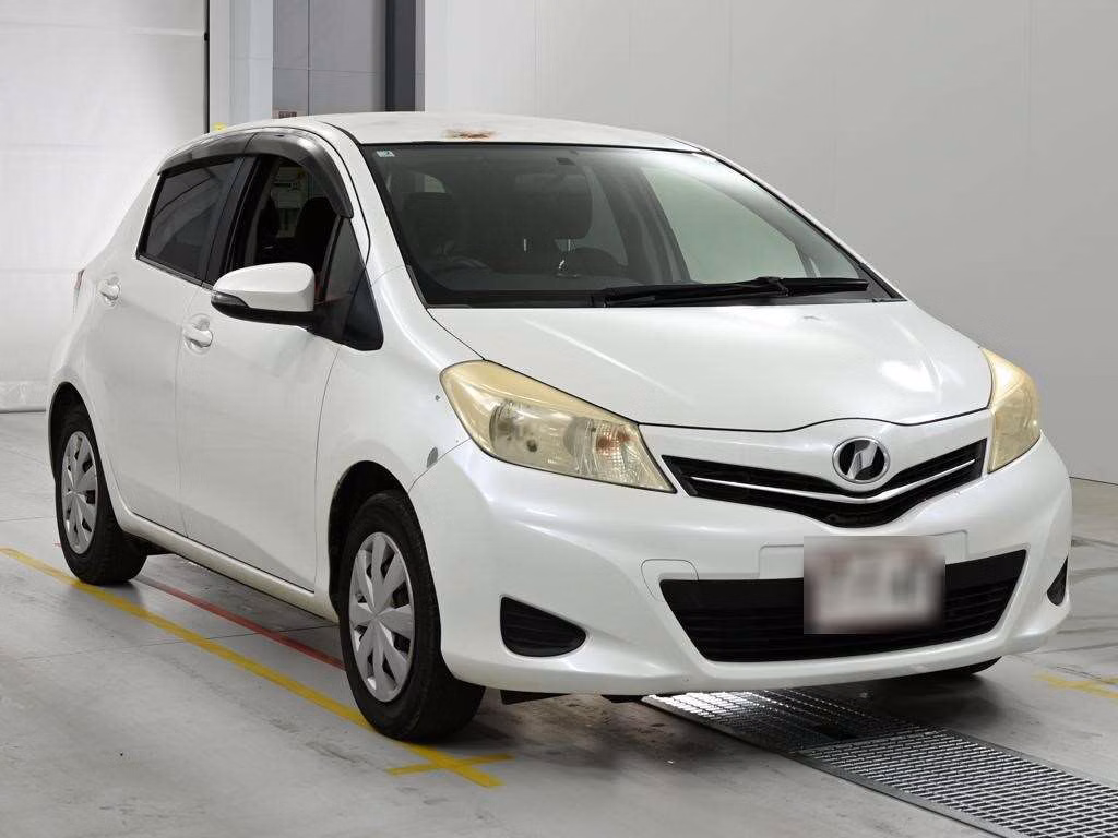 TOYOTA VITZ