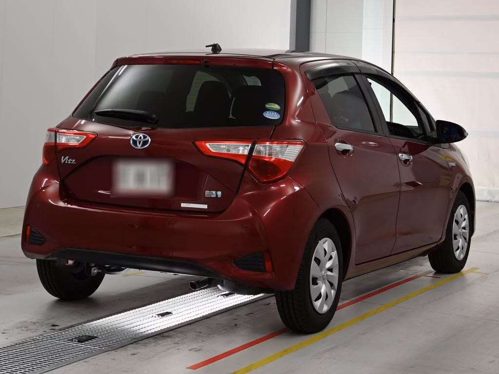TOYOTA VITZ