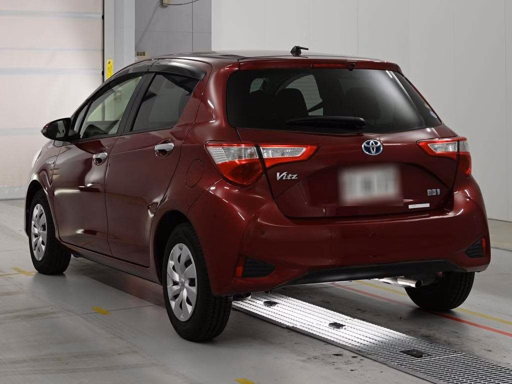 TOYOTA VITZ