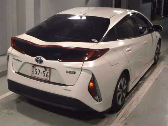 TOYOTA PRIUS PHV