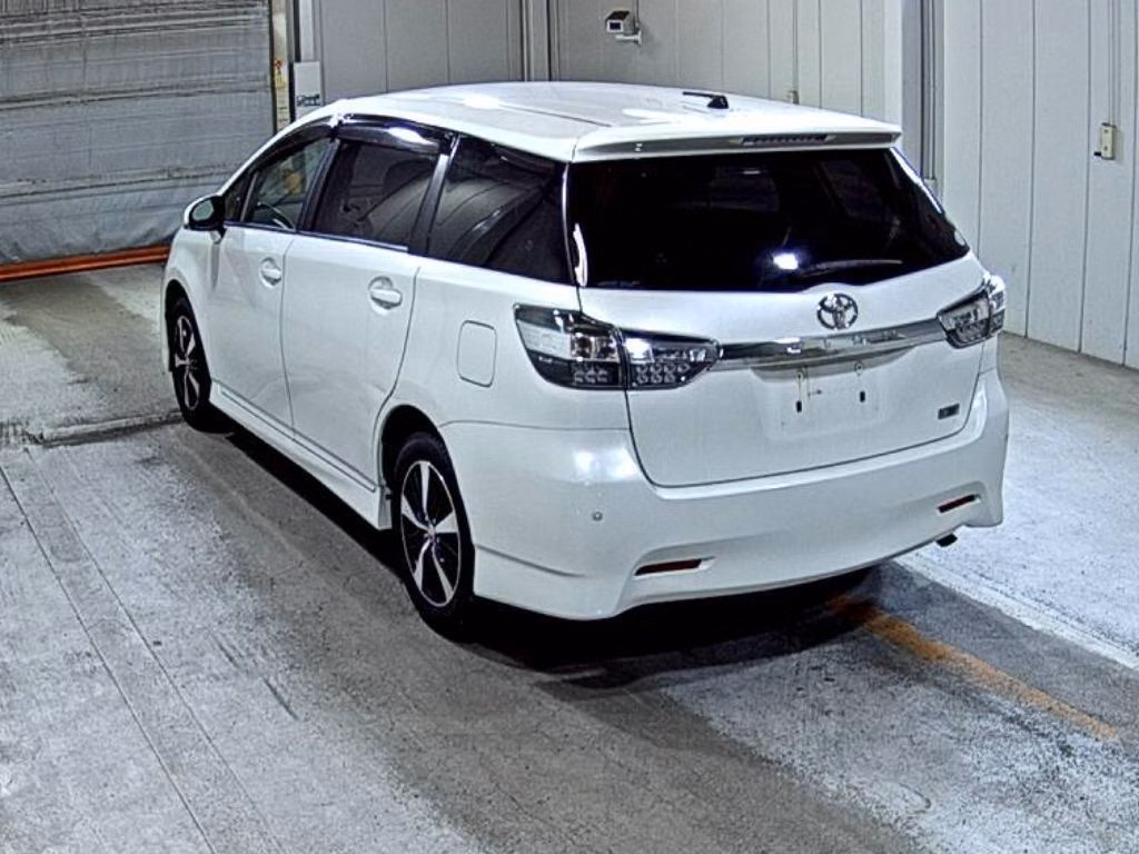 TOYOTA WISH
