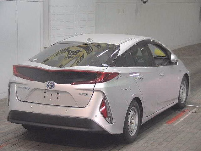 TOYOTA PRIUS PHV